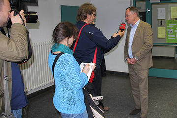 Weil stellt sich den Fragen der Vertreter verschiedener Medien