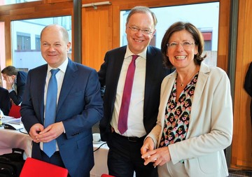 Im Gespräch mit Olaf Scholz (Ministerpräsident Hamburg) und Malu Dreyer (Ministerpräsidentin Rheinland-Pfalz)