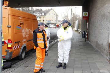 Stephan Weil bei der Vorbereitung für den Kanaleinstieg in Hildesheim