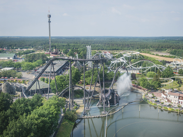 Sommerreise 2018, Blick von oben auf den Heide Park in Soltau