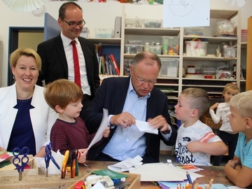 Besuch der KITA "Freytagsstraße" in Hannover zusammen mit Bundesfamilienministerin Giffey und Minister Tonne