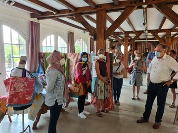 Im Gespräch mit geflüchteten Frauen in Landatelier in Lauenbrück (Juni 2021)