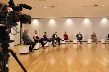 Podiumsdiskussion mit Kultusminister Tonne und Lehrerinnen und Lehrern zur Zukunft der Schulen (Juli 2021)