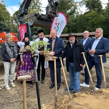 Ministerpräsident Weil beim Spatenstich zur Landesgartenschau 2026 in Bad Nenndorf (September 2024)
