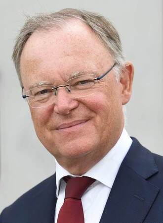 Portrait von Ministerpräsident Stefan Weil