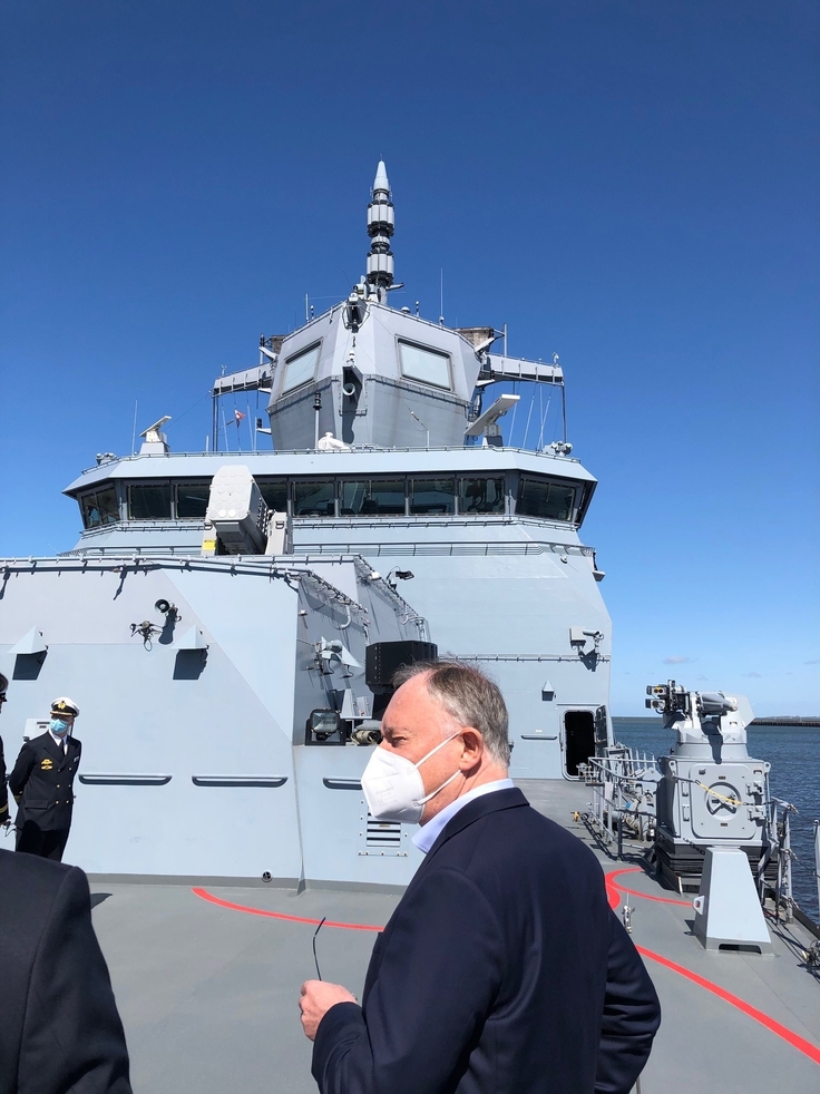 Ministerpräsident Weil besucht den Marinestützpunkt Wilhelmshaven