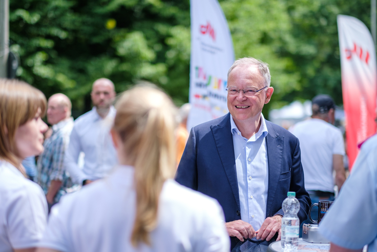 Ministerpräsident Stephan Weil (2022), Bildnachweis: Niedersächsische Staatskanzlei/Ole Spata