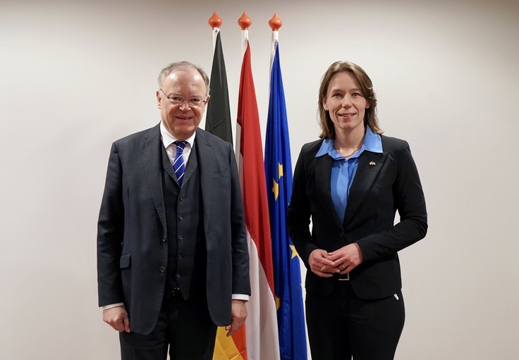 Ministerpräsident Stephan Weil mit Innenministerin Hanke Bruins Slot